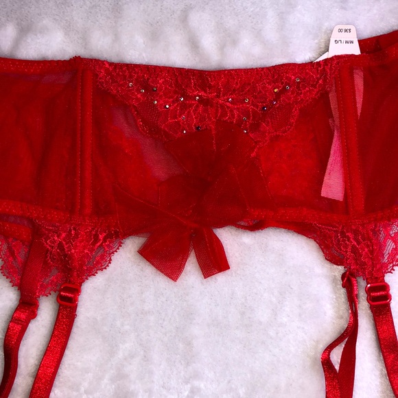 NWT Victoria’s Secret Red Lace Garter Belt/Skirt - Rhinestones & Bows - Size M/L - Picture 3 of 10